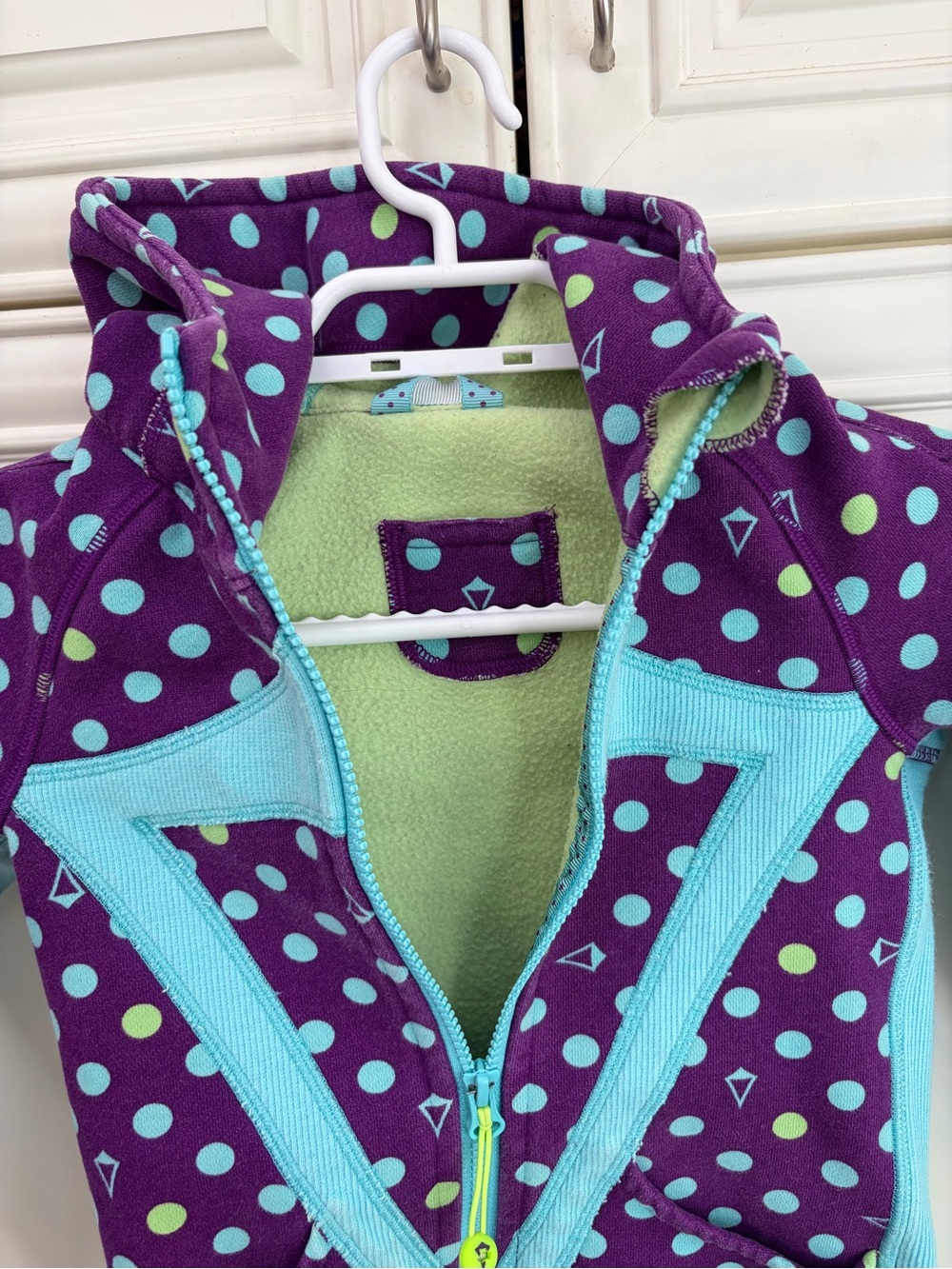 SIZE 4 - Ivivva girl’s full zip hoodie / jacket - Picture 10 of 12